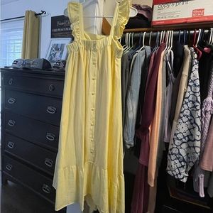 Red dress perfect for when you pregnant